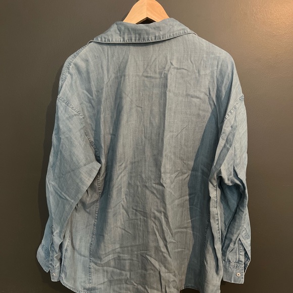 Vineyard Vines Chambray Button Down - Picture 4 of 6